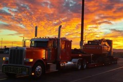 OversizeLoad-HitachiTrackMachine