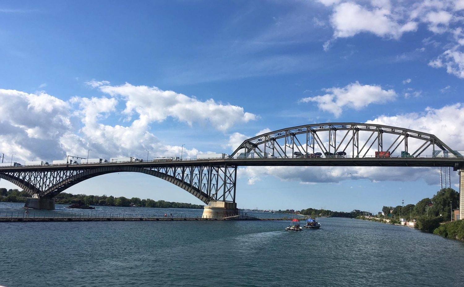World Peace Bridge Riverside Peace Bridge OS/OW Construction Restrictions - WCS Permits and Pilot Cars